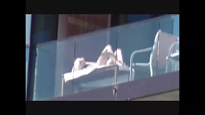 Mașina femei cu pula sex a explodat.