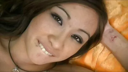 Un operator anonim fotografiază în secret vacanța de filme porno cu femei de 40 ani plajă goală.