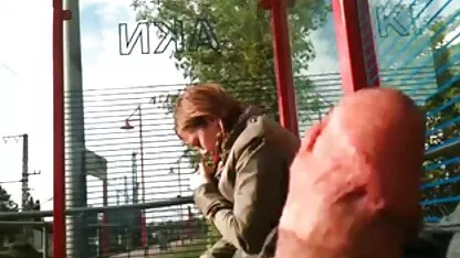 Janice pe o cu nervuri penis artificial femei care urla in pula