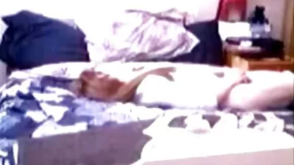 Coada netedă femei frumoase nud