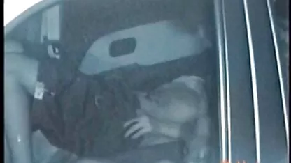 Autorizat să mențină un membru porno cu femei tatoase