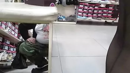 Sydney Cole tras-o mare în duș. femei care se fut pe ciclu