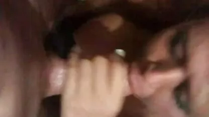 Frumoasa Karina îi place xxx cu femei inalte să se fută în două pantaloni scurți.