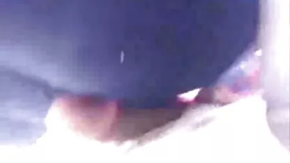 Învins de tarfe mature mulțimea de a intra și de umplere fundul ei cu sperma