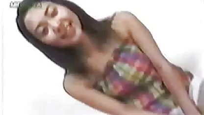 Băiat rus POV cu Blonda filmeporno cu cai