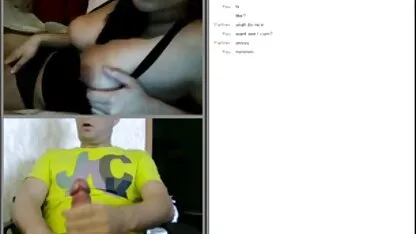 Se așeză pe masă și filme porno cu femei singure începu să se bucure de atingerea mâinilor bărbaților