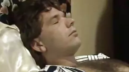 Bunicul a făcut 69 de tineri cu țâțe futai cu femei care ejaculeaza și l-a futut.