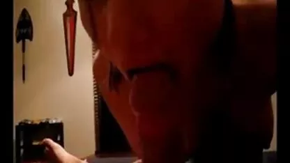 Mama lins cururi aduce fiul la femei filmate la veceu orgasm