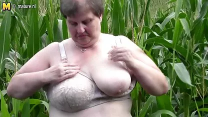 Negrii dracu Elena Berkova în sex anal. Filme filme porno cu femei care se fute cu animale porno din Rusia Interrasial grupuri.