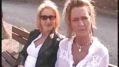 O femei batrane filme porno fată rusă de 18 ani sa predat prietenului fratelui ei.