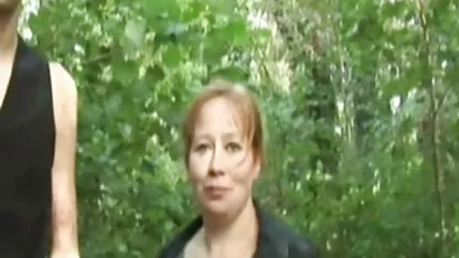 Rus Sfarcurile dracului în video masturbare femei hol