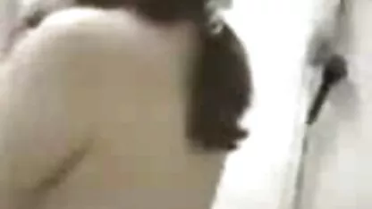 Galben deschis orgasm femei xxx în jurul valorii de
