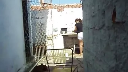 Blonda isi fute amantul cu o pula xexcufemei de cauciuc