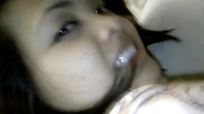 Un tânăr cu femei care sa fut prietena lui dracului