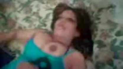 Doamna a sosit târziu și a futut unul dintre filme cu femei goale sclavii ei cu frânghie și stil BDSM.